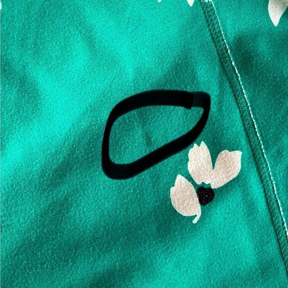 Fabletics Define PowerHold® High-Waisted 7/8 Legging • Bali Jasmine Print • SM - Picture 11 of 11